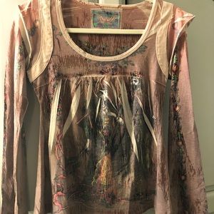 Butterfly Dropout Long Sleeve Top